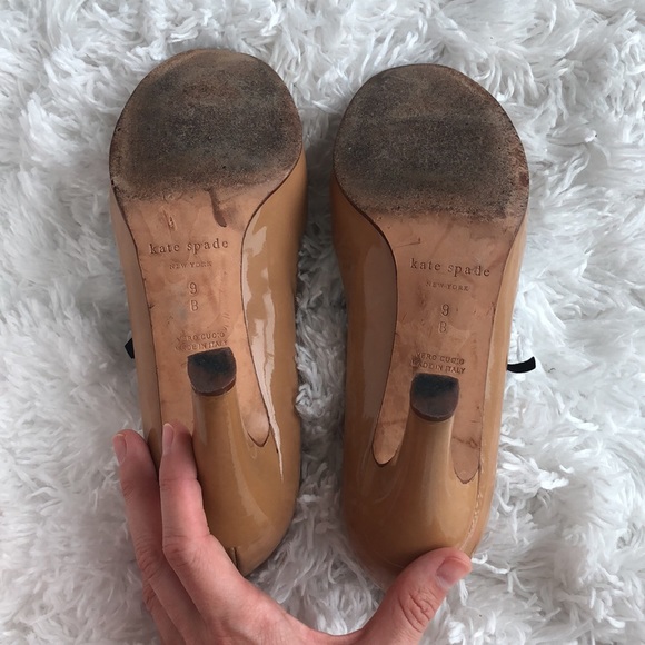 Kate Spade sz 9 patent leather tan pumps with bow - Picture 5 of 5